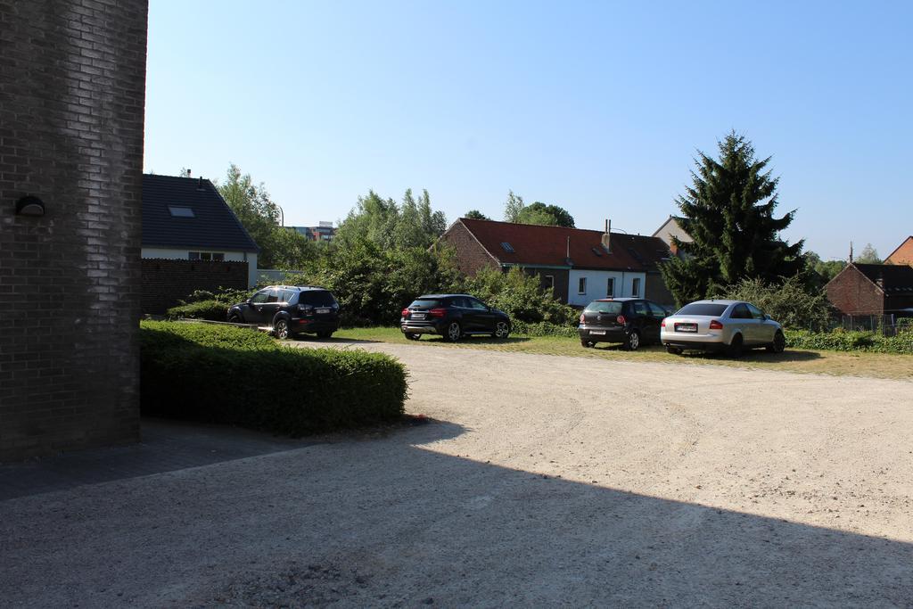 Hobbit Hotel Brussels Airport Zaventem Exterior photo